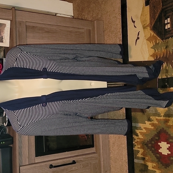 Stripped Top - Picture 1 of 3